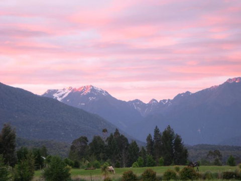 Kepler Oaks Chalet - Accommodation New Zealand 18