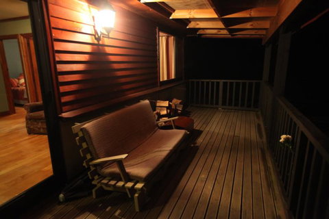 Kepler Oaks Chalet - Accommodation New Zealand 36