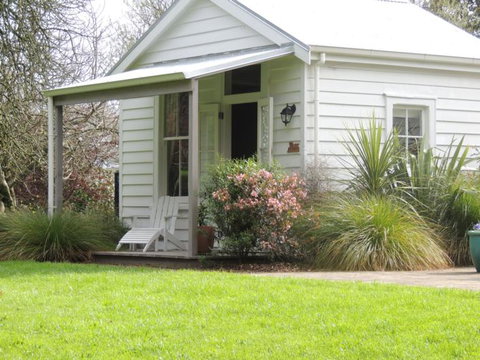 Quinlan Cottage - Accommodation New Zealand 0