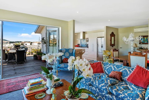 Sea- Marina- Bay- Views Escape To LYTTELTON BOATIQUE HOUSE - 14 Km From Christchurch - Accommodation New Zealand 3