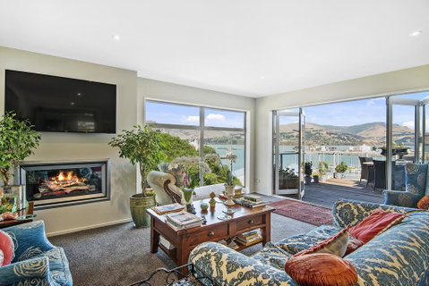 Sea- Marina- Bay- Views Escape To LYTTELTON BOATIQUE HOUSE - 14 Km From Christchurch - Accommodation New Zealand 0