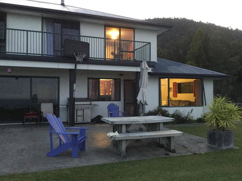 Seaview B&B - Accommodation New Zealand 0