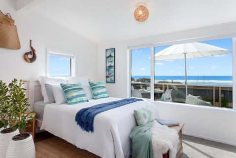 Seaview Studio - Accommodation New Zealand 0
