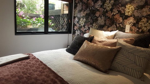 Sequoia Steps - Accommodation New Zealand 2