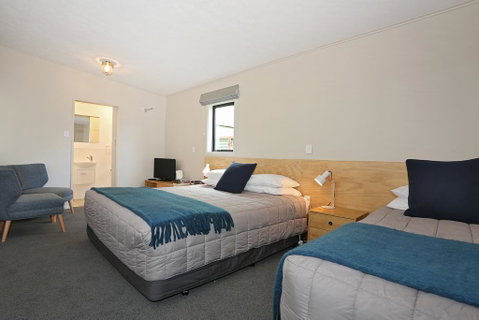 Shakespeare House - Accommodation New Zealand 2
