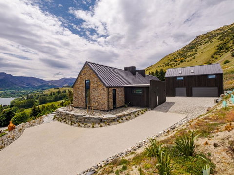 Sicilian Luxury Retreat - Accommodation New Zealand 3
