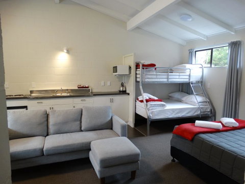 Spencer Beach Holiday Park - Accommodation New Zealand 1