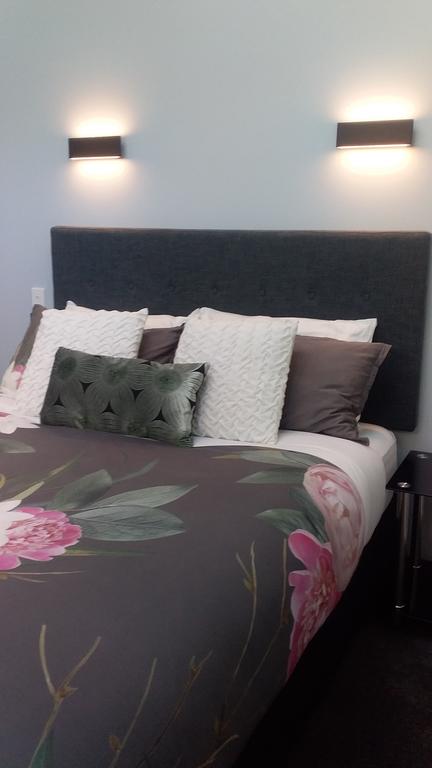 Star Gaze From Your Bed - Accommodation New Zealand 3
