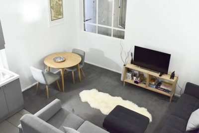 Stylish Queen Street Loft-Style Apartment