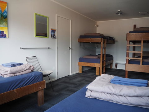 Tasman Bay Backpackers - Accommodation New Zealand 1