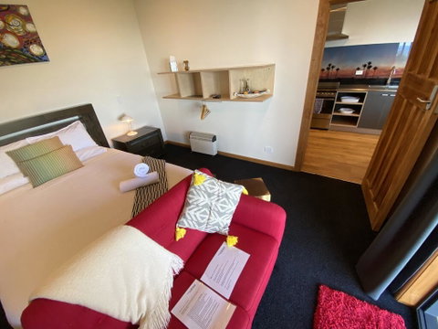 Tasman Sea Retreat - Accommodation New Zealand 1