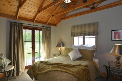 Terracotta Lodge & Cottages - Accommodation New Zealand 1