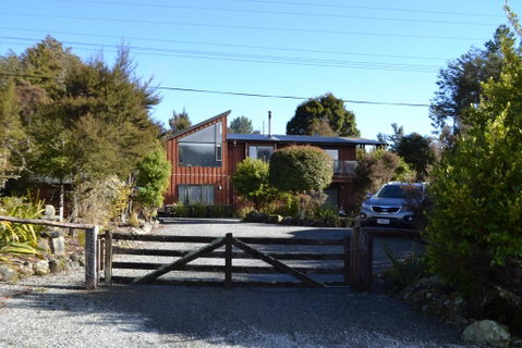 The Bach - Accommodation New Zealand 0