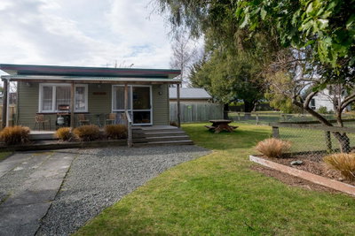 The Bach - One Bedroom Cottage