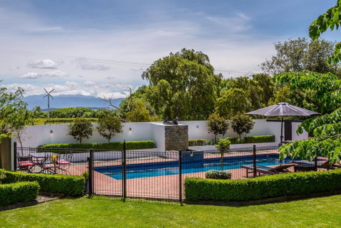 The Cattlestop & The Milkshed - Accommodation New Zealand 3
