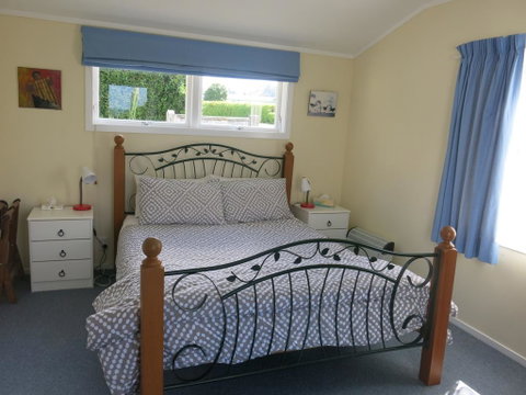 The Crescent BnB - Accommodation New Zealand 2