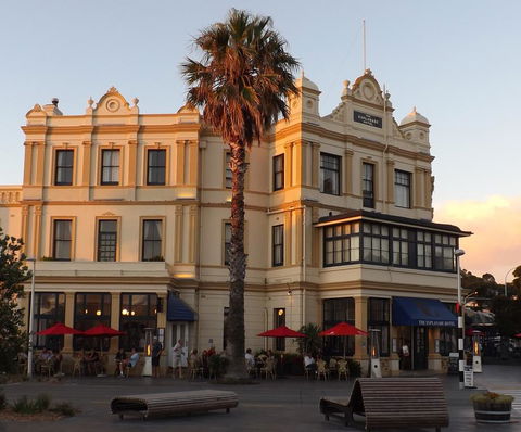 The Esplanade Hotel - Accommodation New Zealand 0