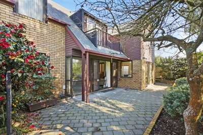 The Glenharrow Guesthouse - Christchurch Holiday Home