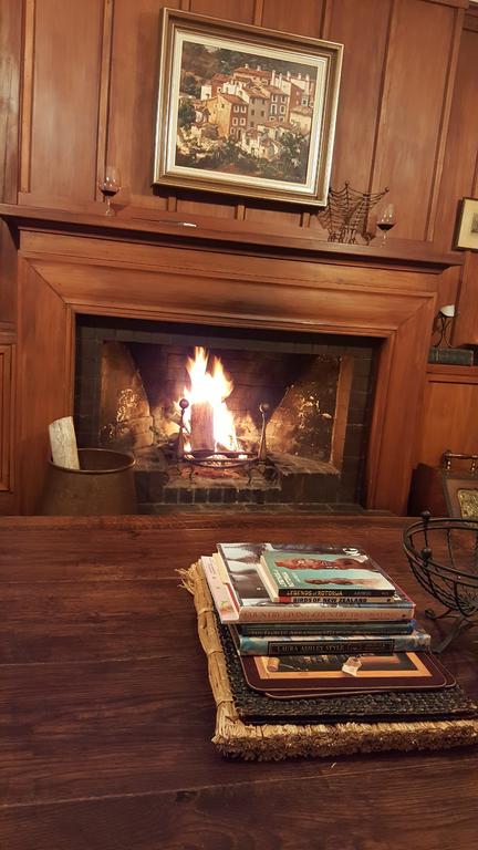 The Lakehouse On Okareka - Accommodation New Zealand 3