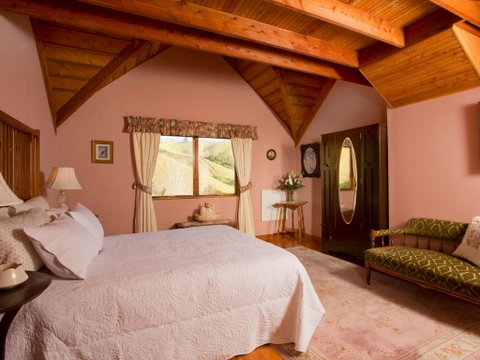 The Mudcastle - Accommodation New Zealand 3