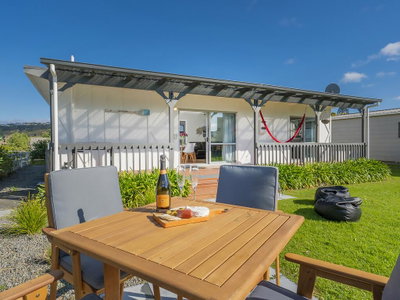 The Wharekaho Pearl - Simpson's Beach Holiday Home