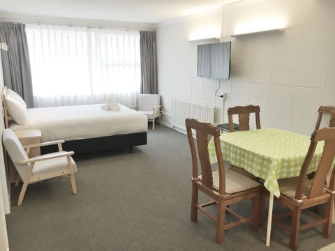 Thermal Oak Motel - Accommodation New Zealand 2