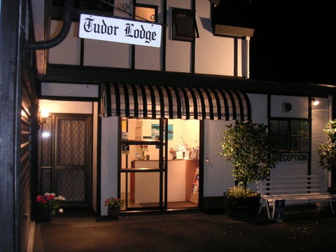 Tudor Lodge Motel - Accommodation New Zealand 0