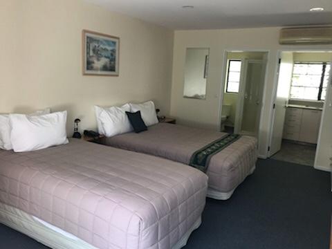 Tudor Lodge Motel - Accommodation New Zealand 3