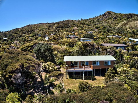Vista Do Mar - Piha Holiday Home - Accommodation New Zealand 0