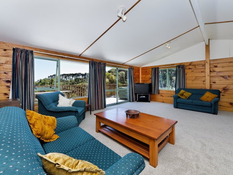 Vista Do Mar - Piha Holiday Home - Accommodation New Zealand 1