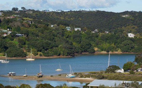 Wainui - Accommodation New Zealand 2