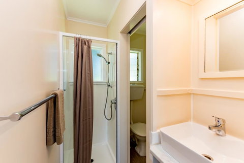Waitangi Beach Unit B - Accommodation New Zealand 1
