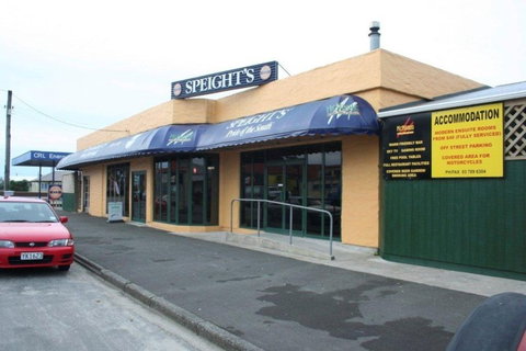 McManus Hotel - Accommodation New Zealand 7