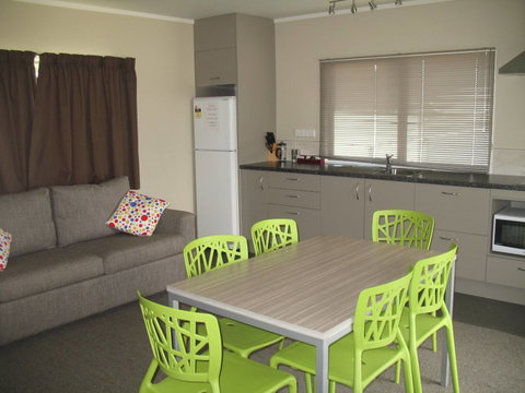 Riverside Holiday Park - Accommodation New Zealand 7