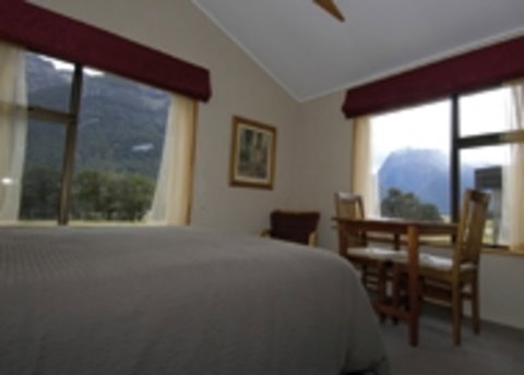 Knobs Flat Accommodation - Accommodation New Zealand 4