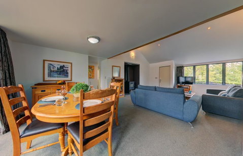 LAKE VILLA 467 - Accommodation New Zealand 2