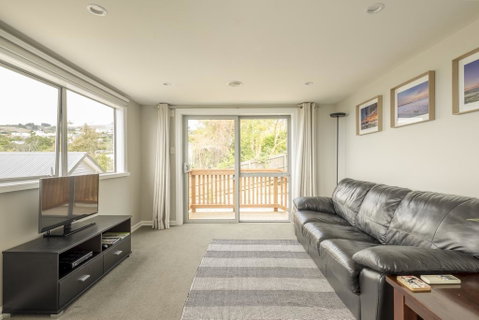 Escape Above The Estuary - Accommodation New Zealand 3