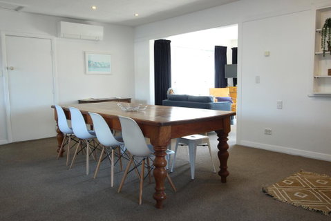1 - Delightfully Fresh, Private Home Close To Town - Accommodation New Zealand 1