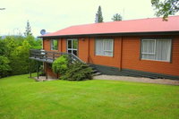 103 Chalet Cres