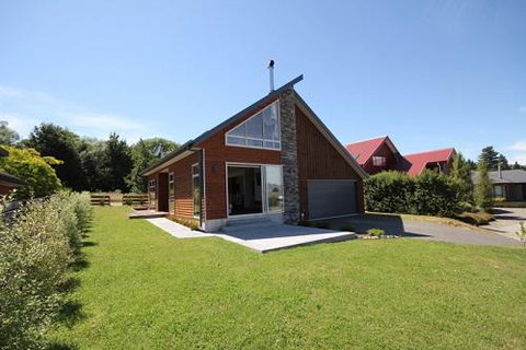 15 Hepburn Lane - Accommodation New Zealand 0
