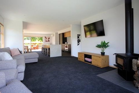 15 Hepburn Lane - Accommodation New Zealand 1