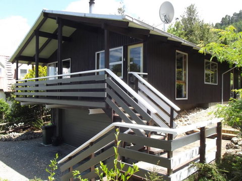 44 Chalet Crescent - Accommodation New Zealand 0