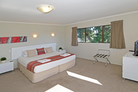 Airport Harbour View Motel - Accommodation New Zealand 0