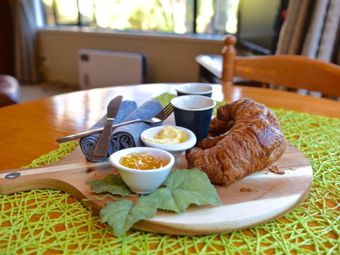 Akaroa Cottages Woodside - Akaroa Holiday Cottage - Accommodation New Zealand 2