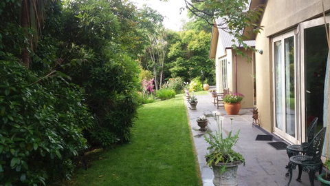 Akaroa Hideaway - FyrneBrooke House - Accommodation New Zealand 3