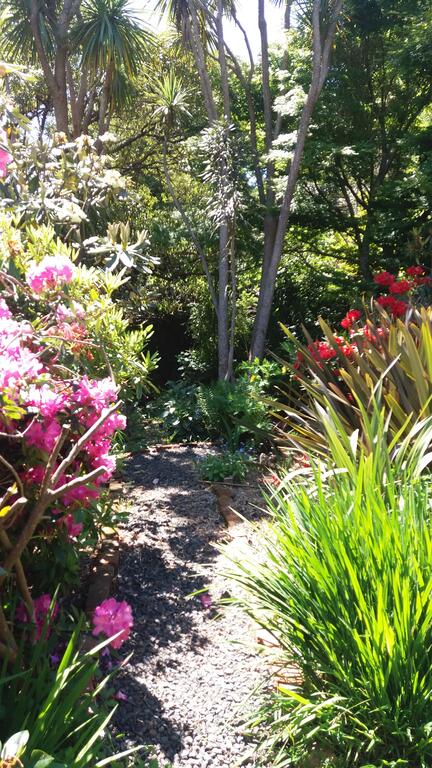 Akaroa Hideaway - FyrneBrooke House - Accommodation New Zealand 2
