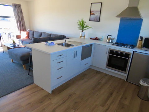 Alpine View Apartment 1 - Accommodation New Zealand 3