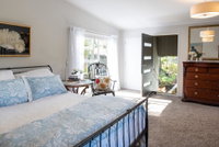 Apple BnB