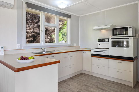 Arataha Landing - Taupo Holiday Home - Accommodation New Zealand 1