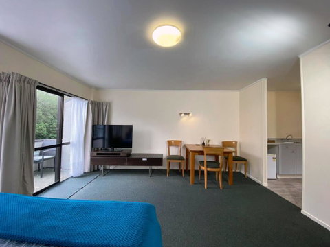 Asure Pembrooke Motor Lodge - Accommodation New Zealand 2